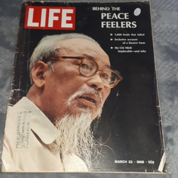 Vintage LIFE Magazine Collection - Picture 7 of 7